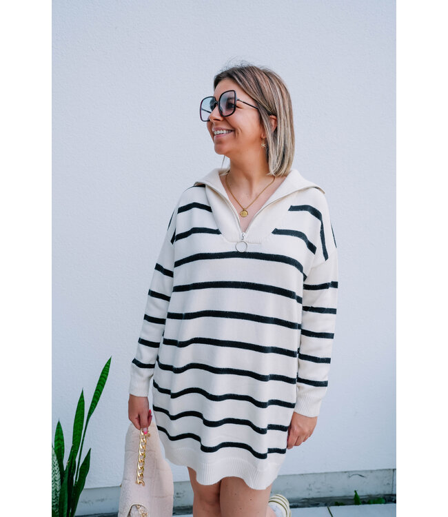 Knitted striped dress cream/black