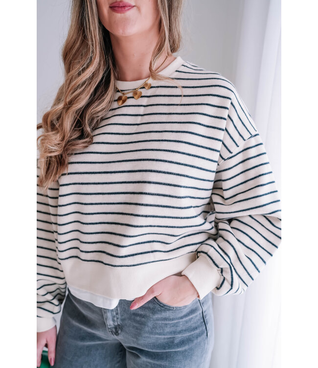 Cropped striped pull