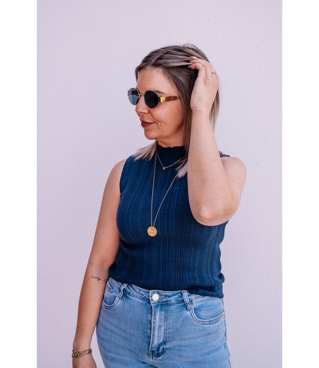 Basic ripped top navy