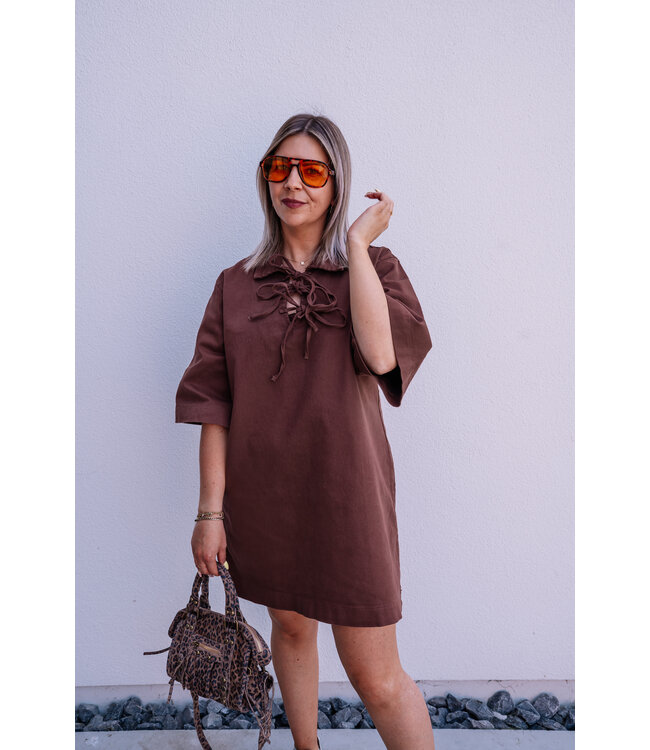 Jeans dress brown