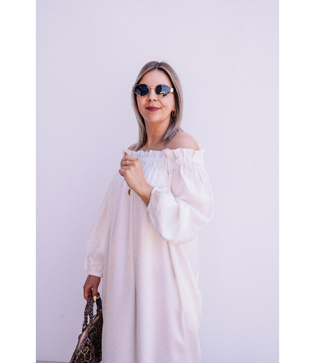 Off shoulder dress cream