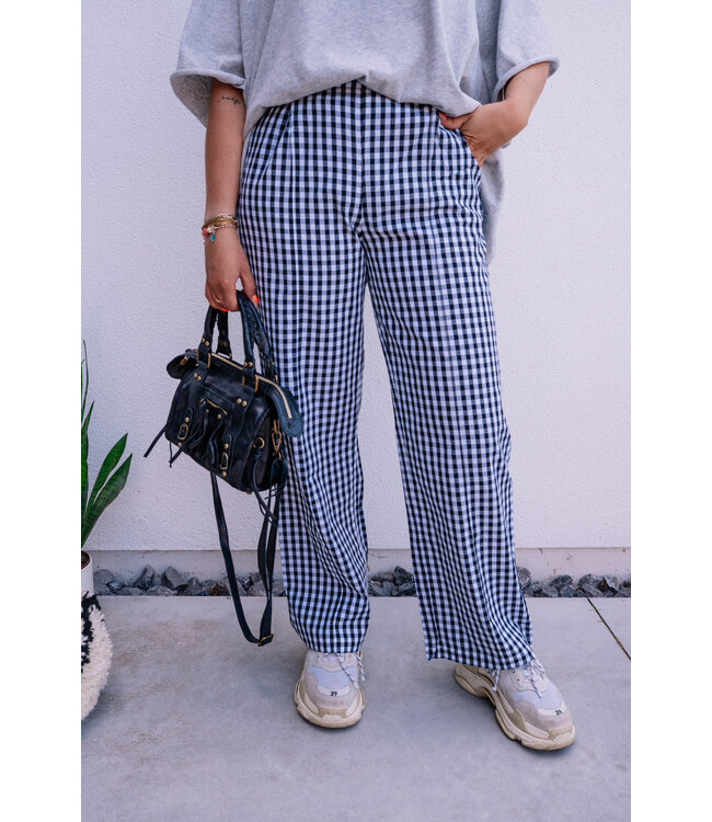 Checked pants black
