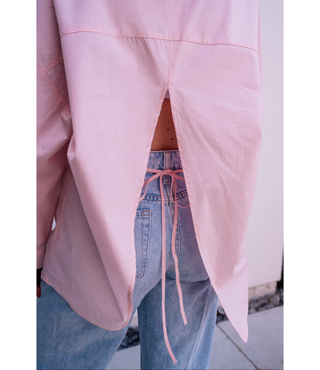 Open back shirt rose