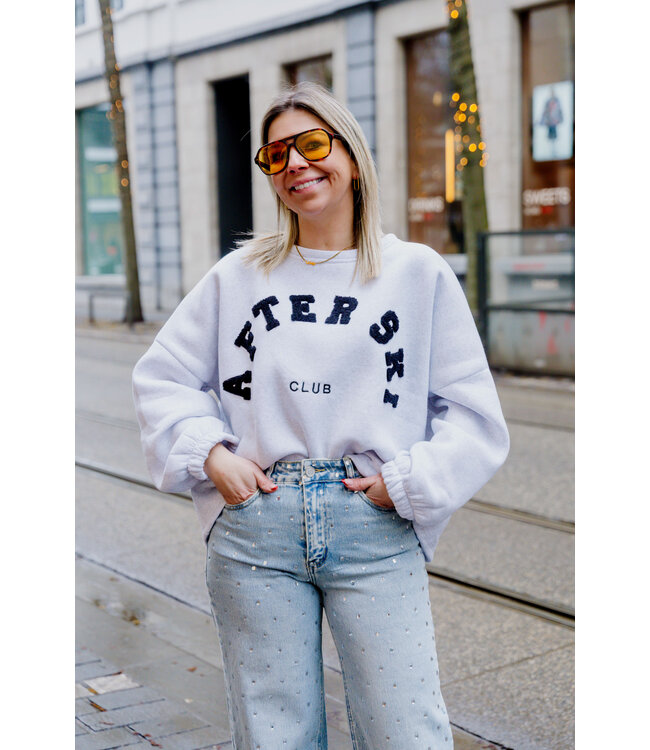 After ski club sweater