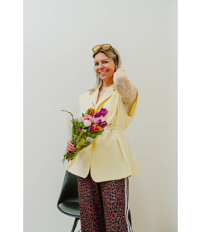 Sleeveless blazer soft yellow