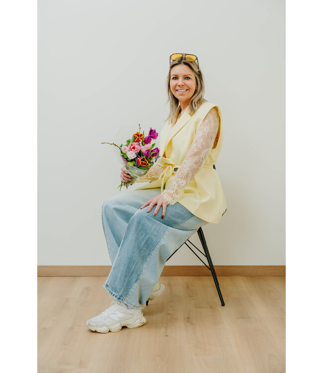 Sleeveless blazer soft yellow