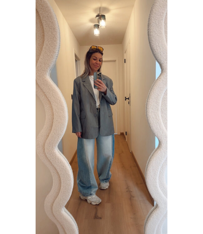 Striped blazer grey