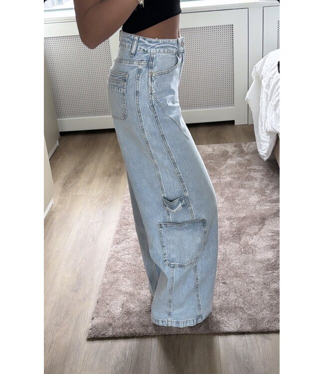 Baggy jeans special details