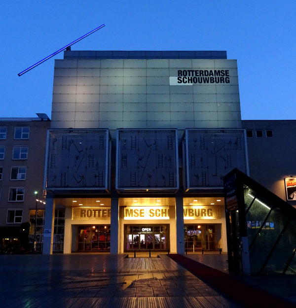 Rotterdamse Schouwburg bij nacht