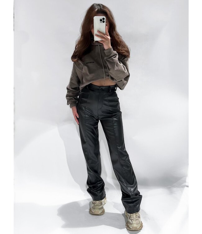 Straight leg faux leather trousers | Pinkwoman