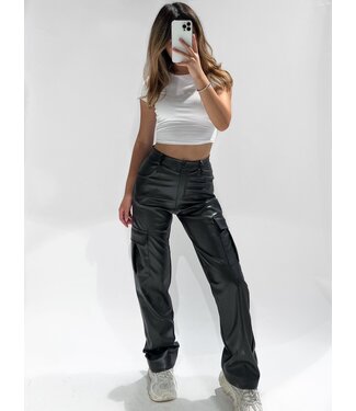 LEATHER CARGO PANTS - BLACK