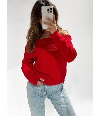ARIA OFF SHOULDER SWEATER - RED