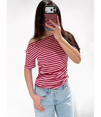OFF SHOULDER STRIPE TOP - PINK/RED