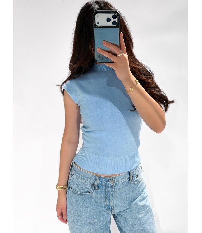 ELODIE SPENCER - SKY