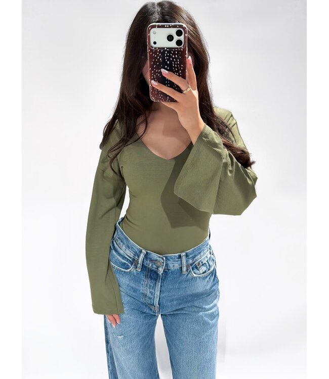 PALOMA FLARED SLEEVE TOP - OLIVE