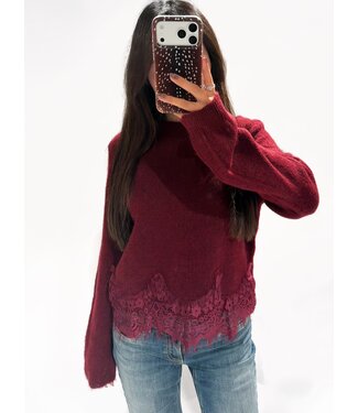 MAEVE LACE SWEATER - BORDEAUX