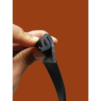 thumb-Rubber strip between front fender and front bonnet (L 1255) Citroën ID/DS-5