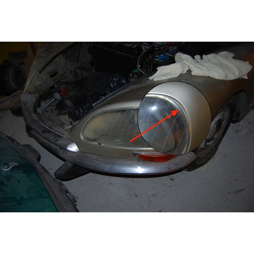  Citroën ID/DS Scheinwerferzierrahmen Plastik links Citroën ID/DS 