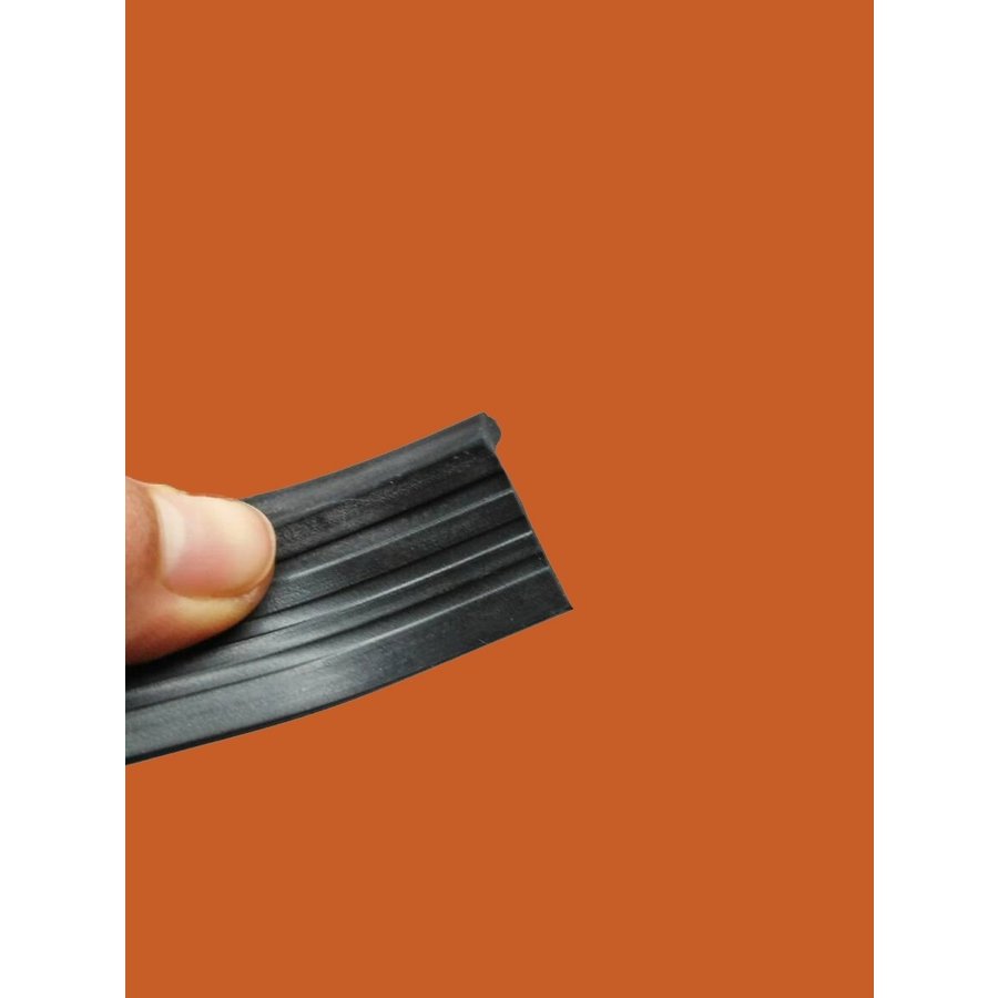 Rubber strip set on closing panel of front fender Citroën ID/DS-9