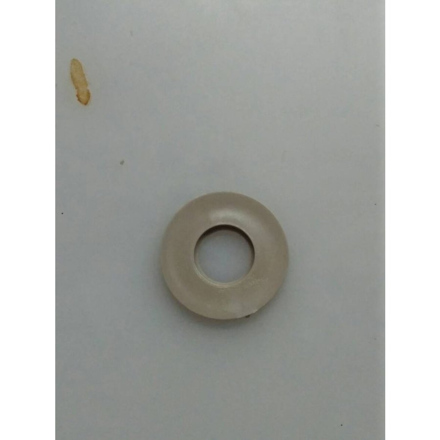 Nylon washer of fixation bolt of rear fender Citroën ID/DS. This ring is important to reduce rust formation on the fender.-3