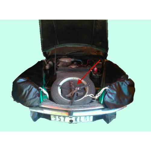  ID/DS Kit in the spare wheel to fix a can of oil and tools Citroën ID/DS 