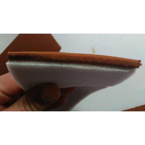  Material Etoffe couleur caramel + 3 mm de mousse (prix au metre largeur +/- 150 M) 