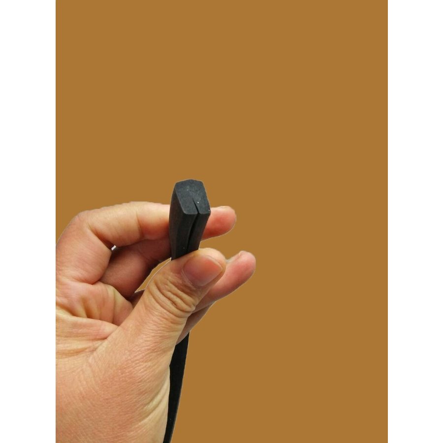 U shaped rubber/foam strip for sealing panels under sidemembers (4000) Citroën ID/DS-1