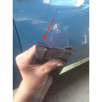 thumb-Schwammgummi U-Profil für Abdeckblech unter dem Wagen (L 4000 Citroën ID/DS-5