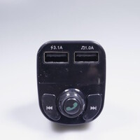thumb-FM- transmitter. Verbind je telefoon met de bestaande autoradio, 2 usb poorten, Handsfree inrichting-4