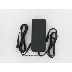 Acculader 42V/2Ah ( ovale stekker )