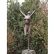 Eliassen Beeld brons vrouw met armen omhoog Grace Eliassen Beeld brons vrouw met armen omhoog Grace