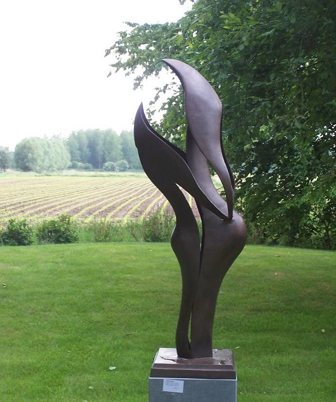 Per ongeluk Matig lezer Beeld brons modern abstract Harmony - Eliassen Home & Garden Pleasure