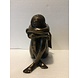 Bronzen verdrietig meisje Bronzen verdrietig meisje
