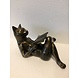 Bronzen poes met boek Bronzen poes met boek