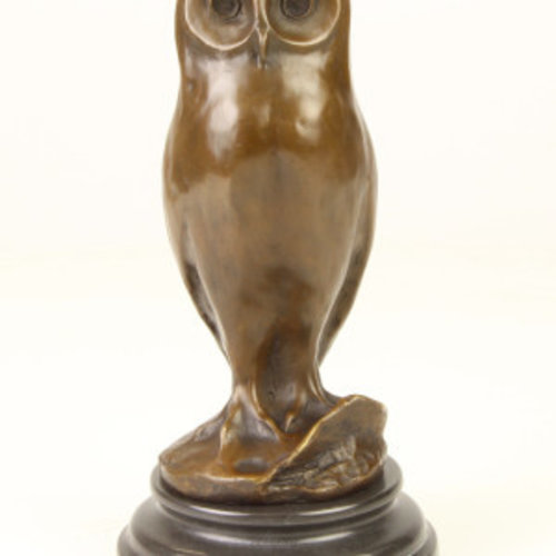 Bronzen beeld jonge uil Bronzen beeld jonge uil