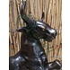 Bronzen stier op 1 poot Bronzen stier op 1 poot