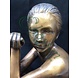 Eliassen Statue sitzende nackte Frau aus Bronze Eliassen Statue sitzende nackte Frau aus Bronze