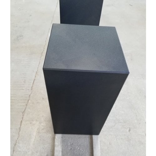 Eliassen Basis schwarzer Granit matt 30x30x85cm