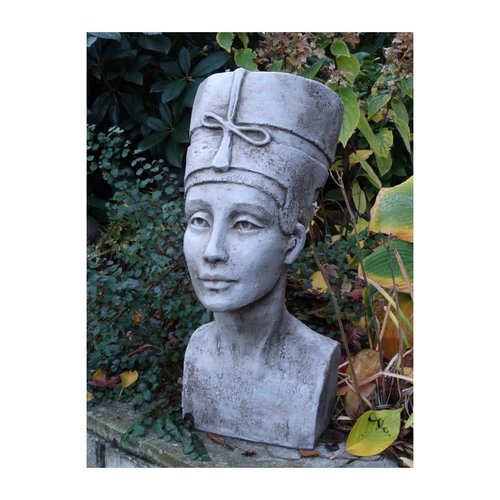 tuinbeeld  Nefertiti Hoofd Bloempot