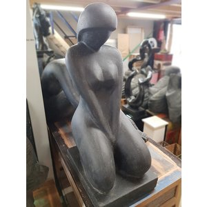Statue kniende Frau 80cm