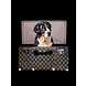 Glasschilderij Louis Vuitton koffer zwart met hond 60x80cm met goudfolie Glasschilderij Louis Vuitton koffer zwart met hond 60x80cm met goudfolie