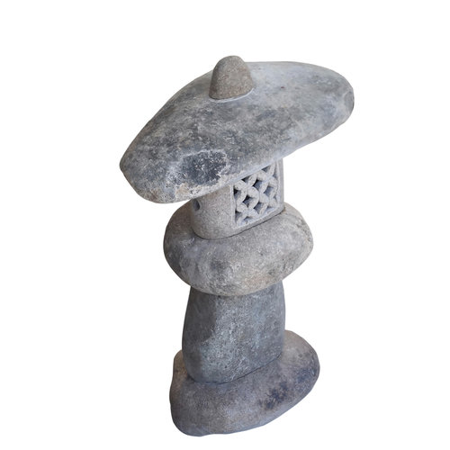 Japanse lamp natuursteen 110cm Japanse lamp natuursteen 110cm