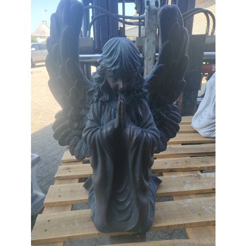 Angel statue kneeling and praying 54 cm bronze color Angel statue kneeling and praying 54 cm bronze color