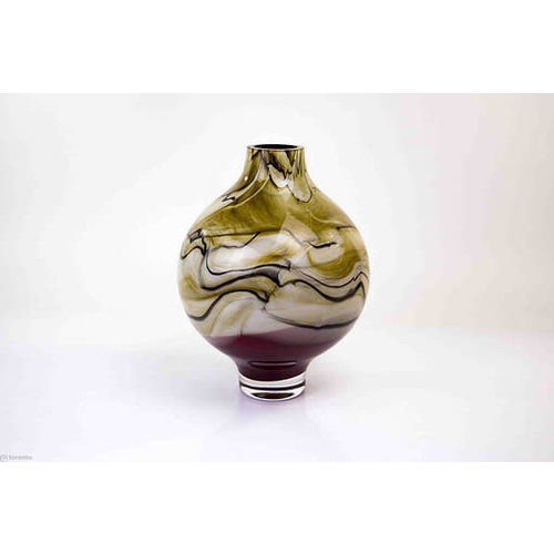 Glazen vaas bol Amber met rood 30cm. Glazen vaas bol Amber met rood 30cm.