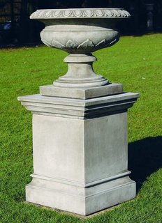 English garden vases