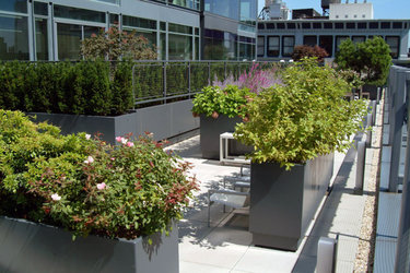 ADEZZ aluminum planters