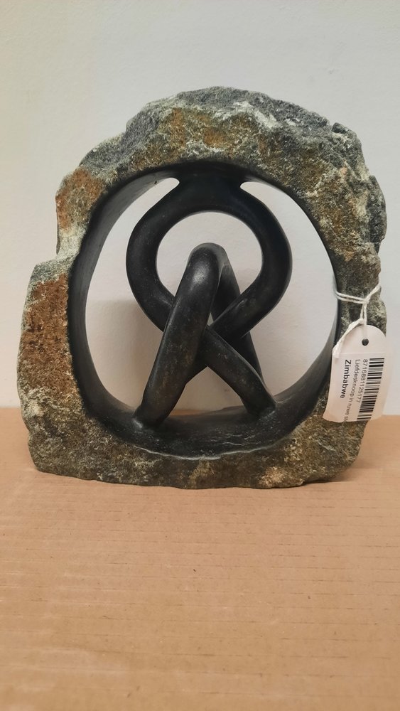 Soapstone statue Love knot in rough stone Eliassen Home & Garden Pleasure
