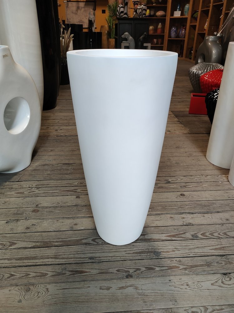 Vase narrow matt white 80cm high Eliassen.nl Eliassen Home