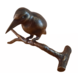 Bronzen beeld ijsvogel op tak Bronzen beeld ijsvogel op tak