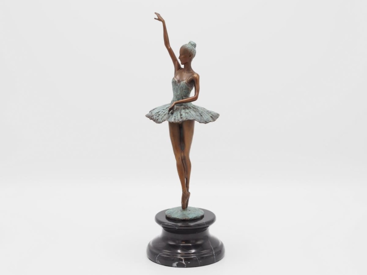 Bronze sculpture Ballerina arm up Eliassen Home & Garden Pleasure